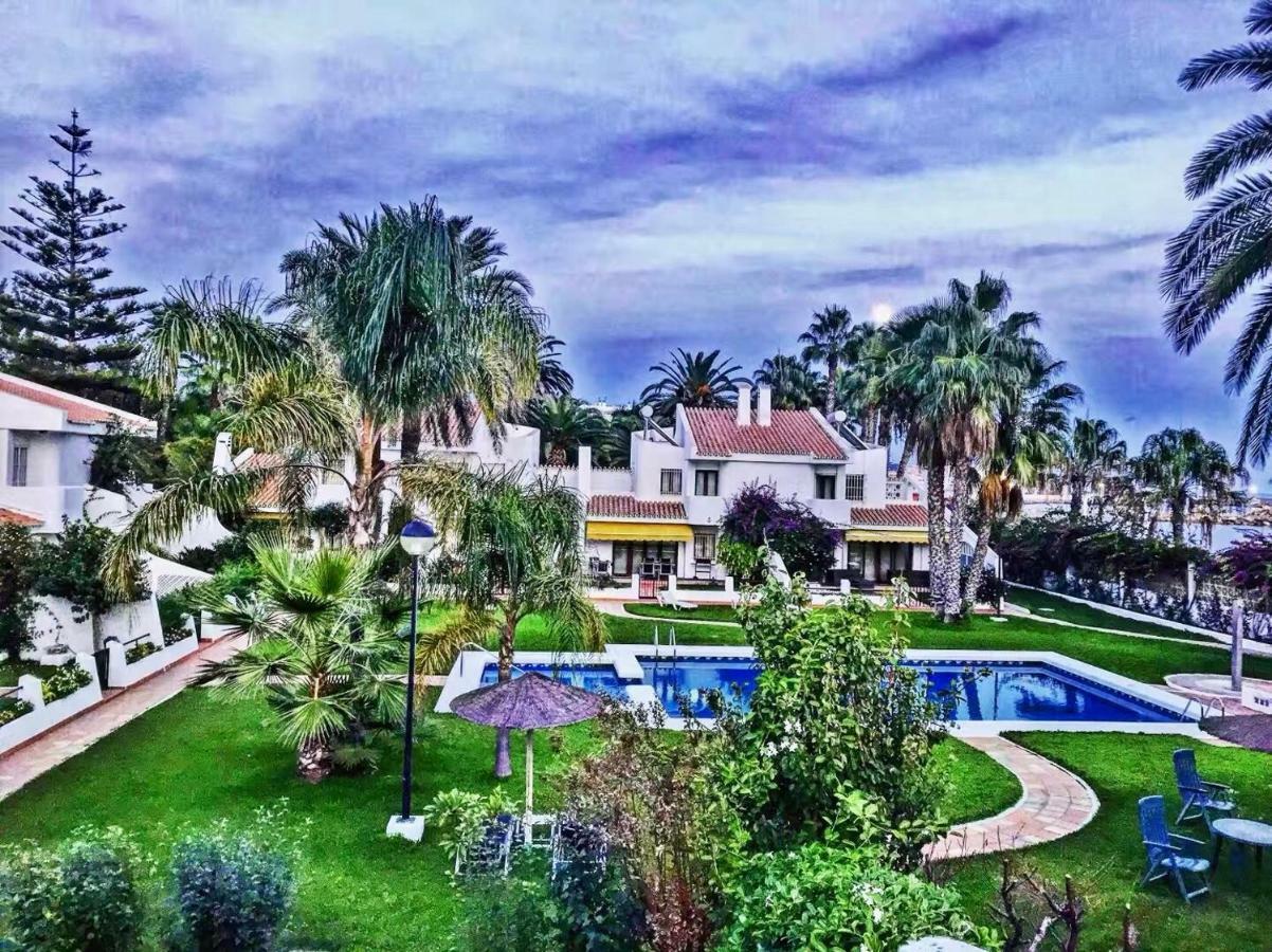 Beachfront Oasis In Costa Del Sol. Caleta De Velez Exterior photo