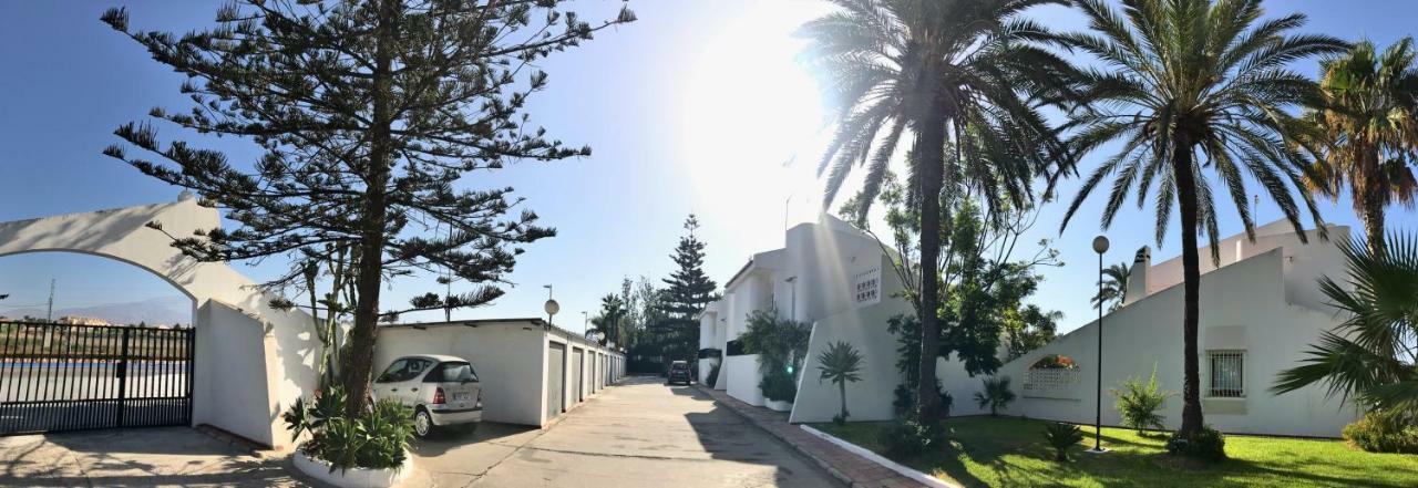 Beachfront Oasis In Costa Del Sol. Caleta De Velez Exterior photo